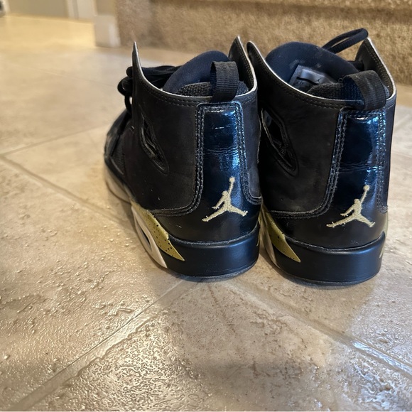 Jordan 6.5Y/7.5W - Picture 2 of 4